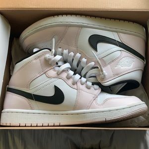 Air Jordan Barely Rose